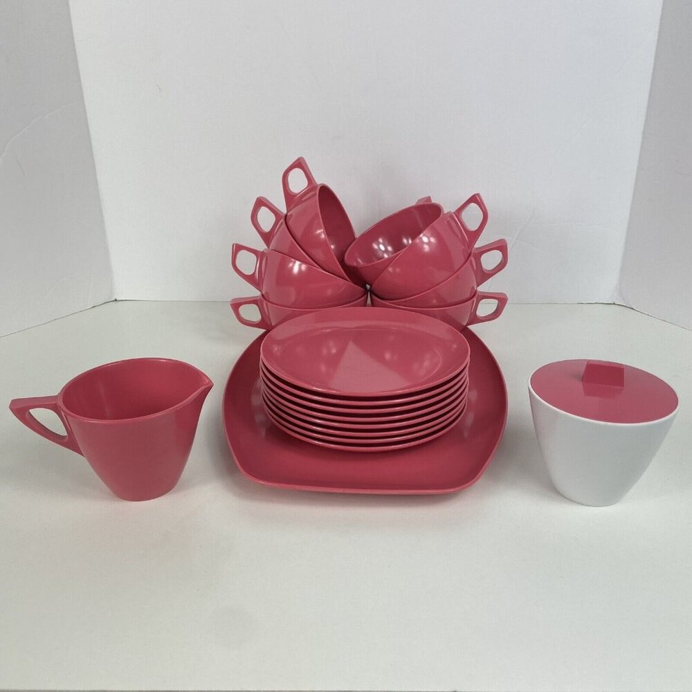 Vtg 19 Pc Melamine Set 7 Teacups 8 Saucers Tray Creamer Sugar Post Modern Barbie